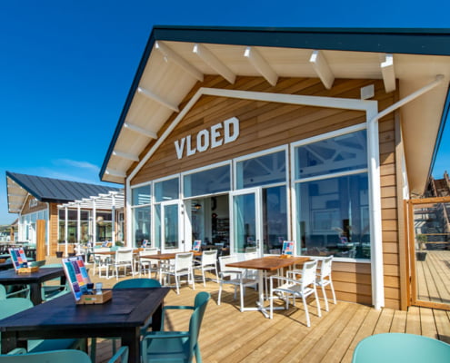 Strandpaviljoen Vloed - western red cedar gevelbekleding