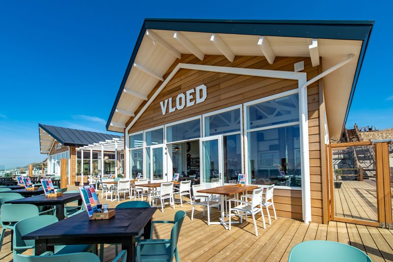 Strandpaviljoen Vloed - western red cedar gevelbekleding