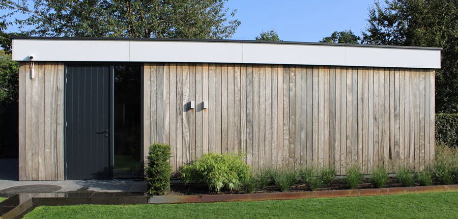 houten gevelbekleding tuinhuis Houten gevel bij tuinhuis of tuinkantoor