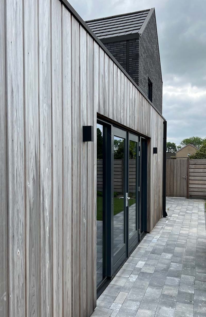 hib-gevels-vergrijsde-houten-gevelbekleding Western Red Cedar vergrijsd voor houten gevelbekleding in Eindhoven